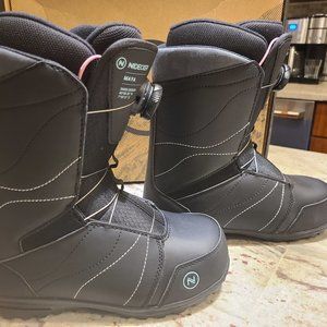 Nidecker Maya BOA Women's Snowboard Boots - Size 7.5 - New